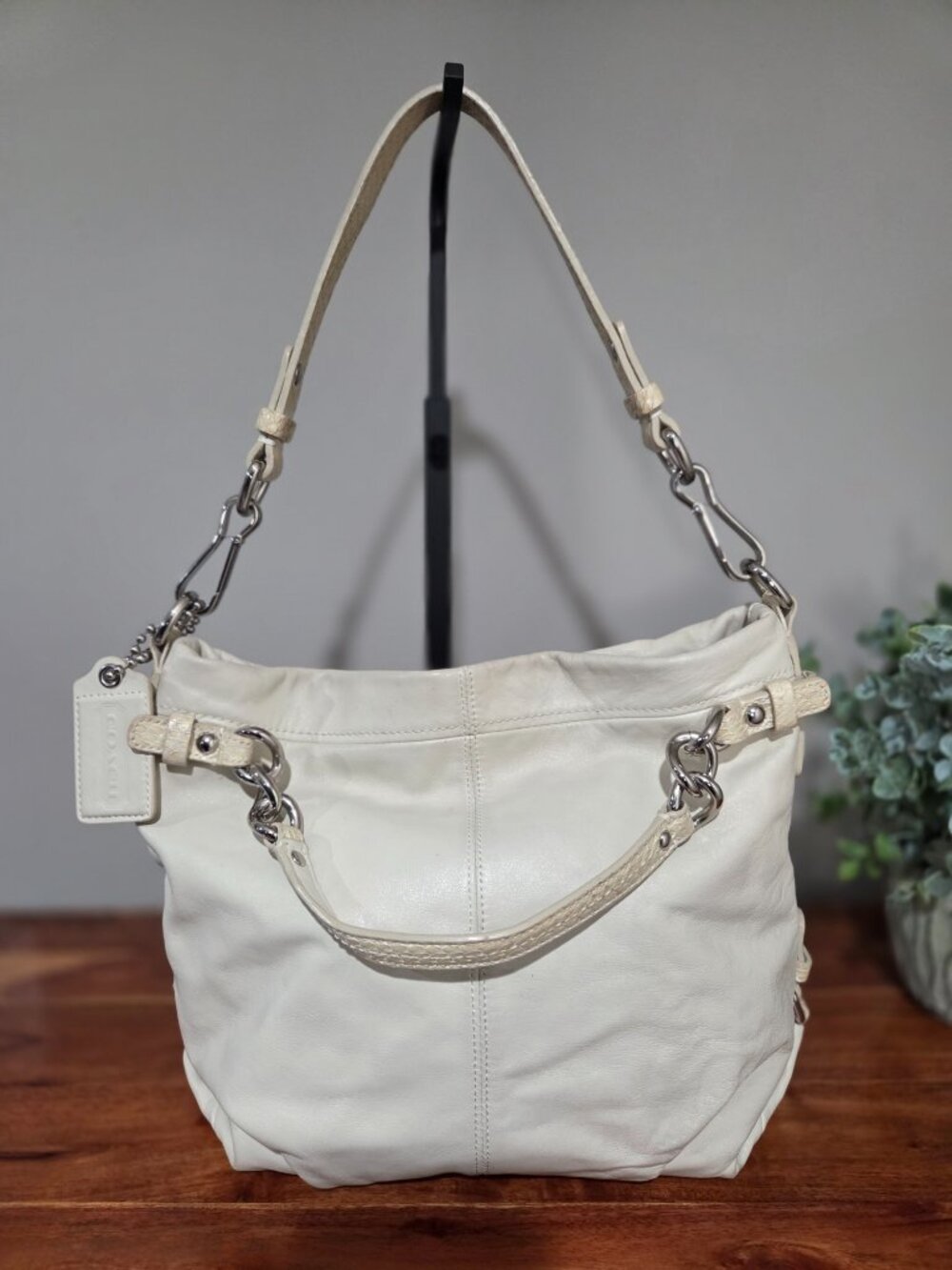 Coach Leather Brooke Hobo Shoulder/HandBag Zip Satchel Purse